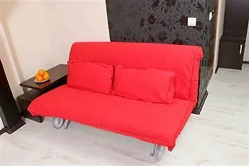 Nocny Apartment