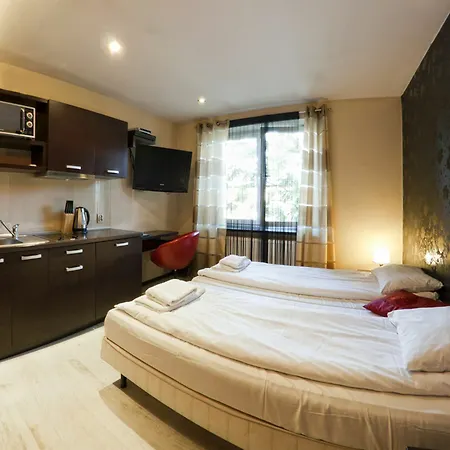 Nocny Apartment