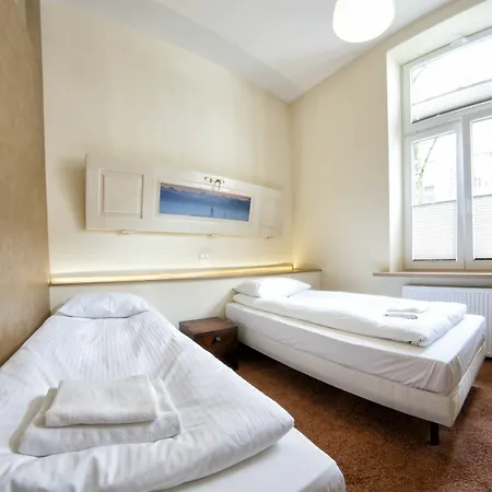 Nocny Apartment